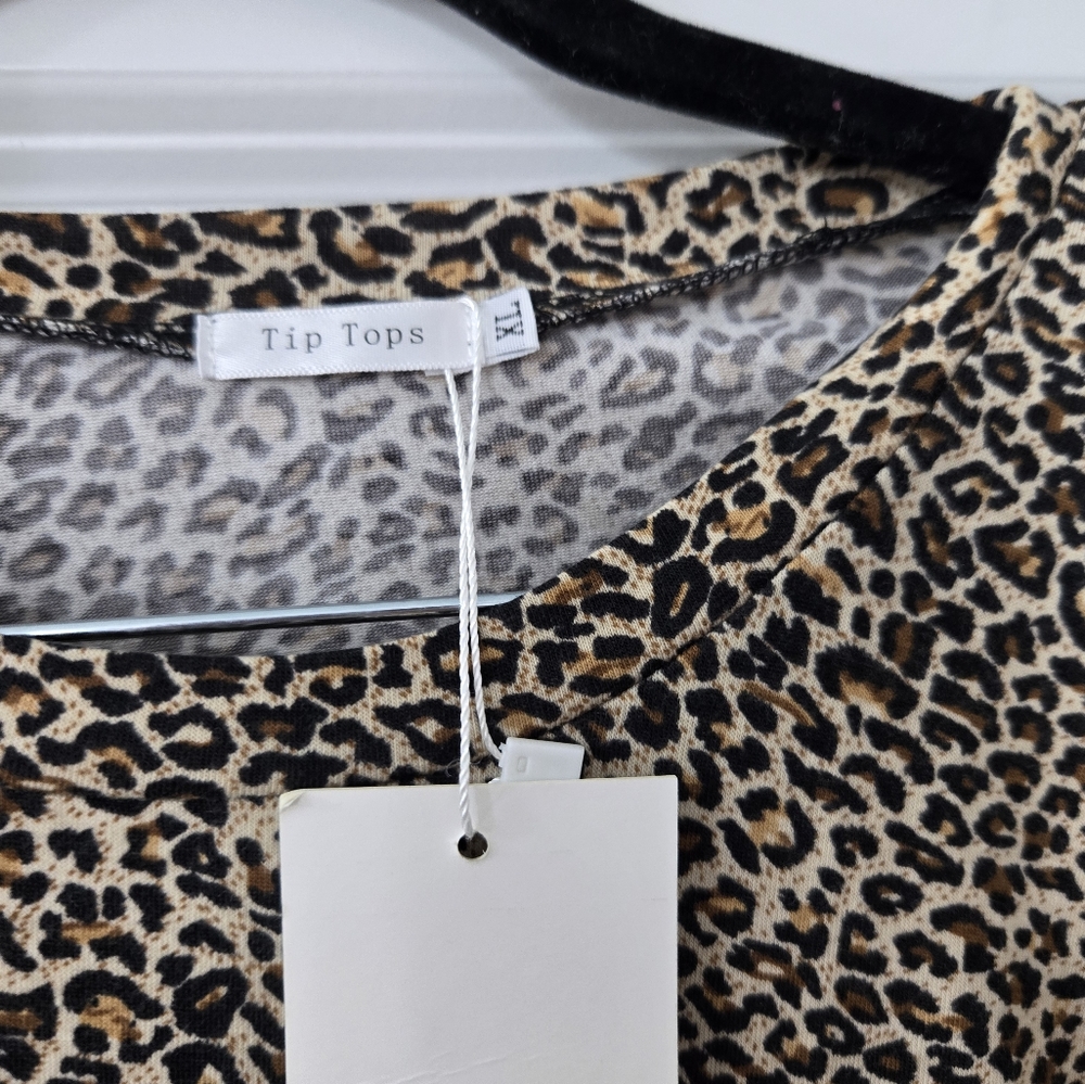 Leopard Tshirt - Picture 2 of 2
